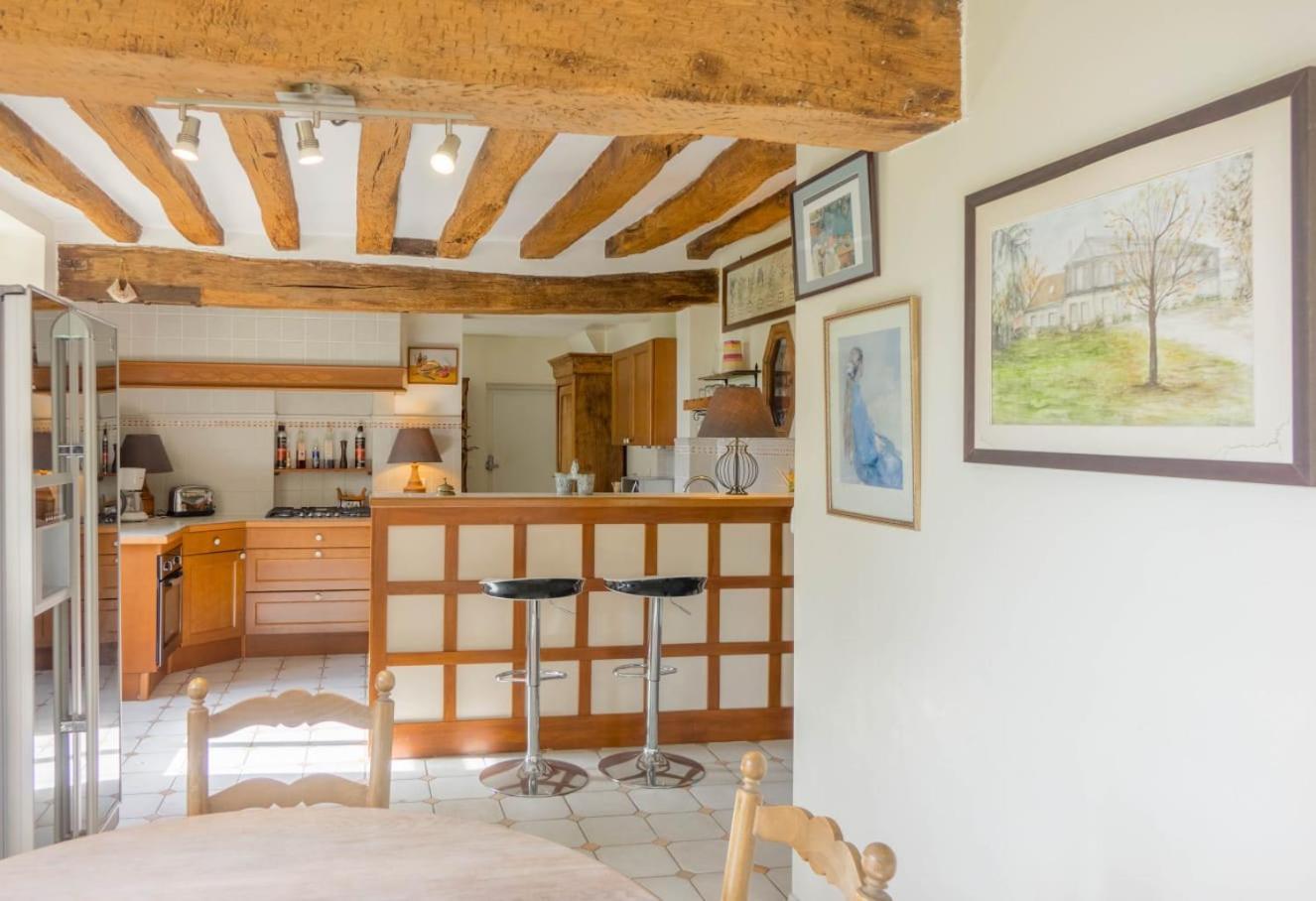 Maison Chaleureuse De 4 A 12 Personnes Neuville-aux-Bois Εξωτερικό φωτογραφία